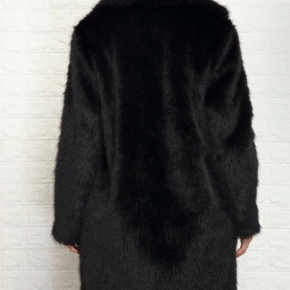 Stoosh Premium Black Faux Fur Coat - Picture 3 of 5